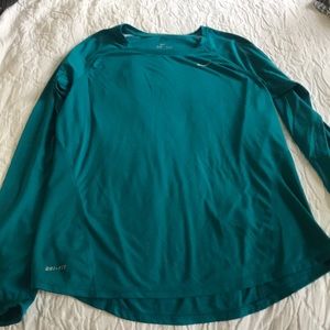 Nike dry-fit top